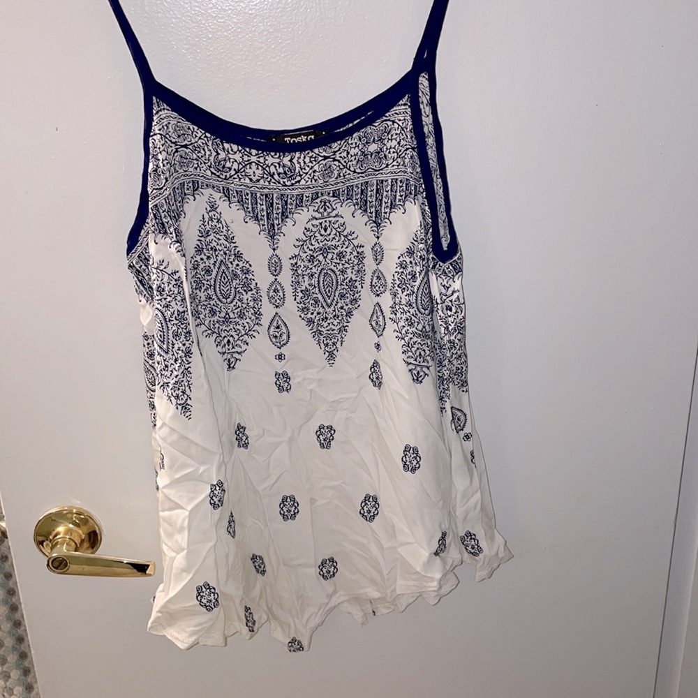 white and navy tanktop